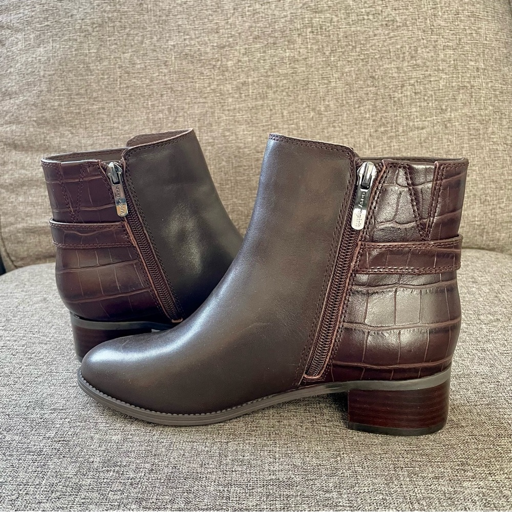 New Easy Spirit Sahara Ankle Leather Boots Booties Women’s Size 6 Brown